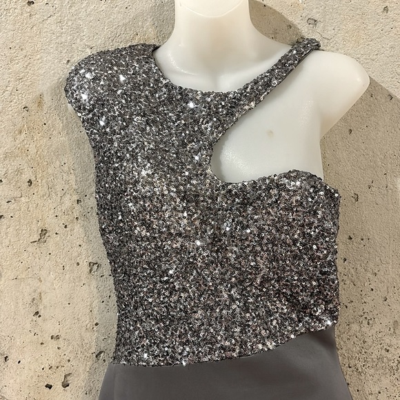 Arden B Exclusive Silver Sequin and Satin Mini Party Dress - Size M - Picture 2 of 10